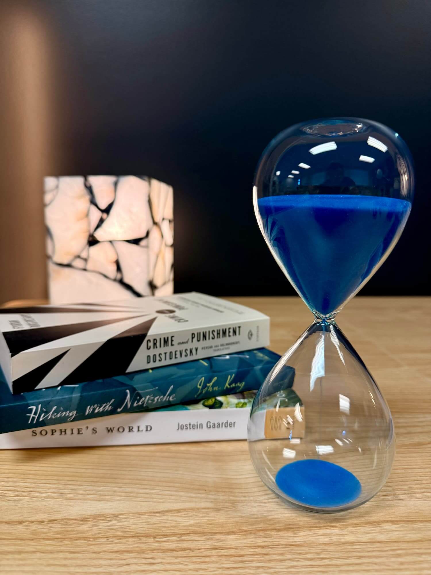 Partner Reading With Timer Elegant 30-Minute Hourglass Timer for Focused Reading – Edgewater Bookstore