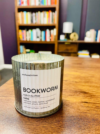 Bookworm Candle for Relaxing Reading Sessions